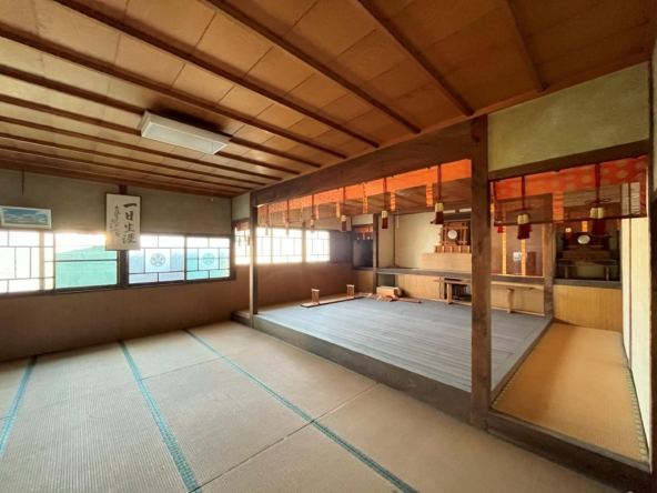 imgi_4_sub_img_34_93