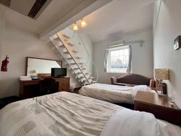 imgi_124_UWrWlVre3FyQGncwniluCw==