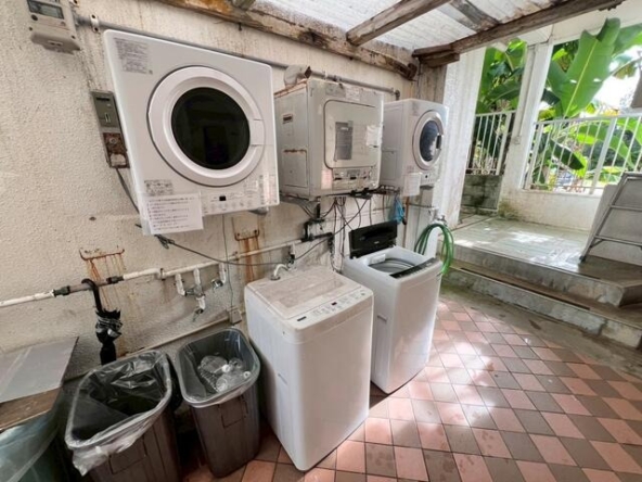 imgi_219_G0KxUlot68_28XaclLuUlg==