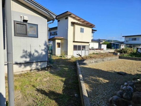 imgi_109_1891872794_640x480