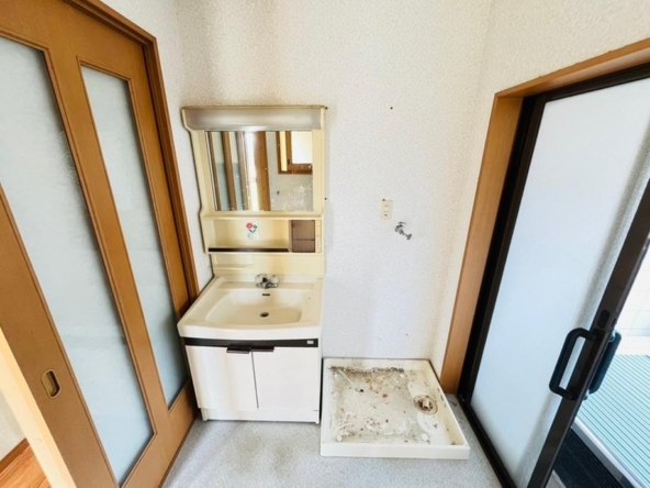 imgi_12_20727118_0006