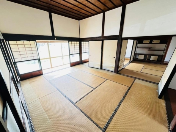 imgi_18_20727118_0013