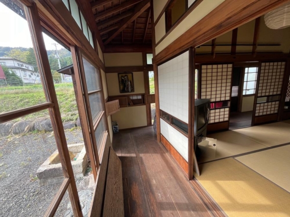 imgi_21_76376717_0015