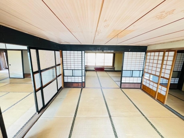 imgi_23_20727118_0018