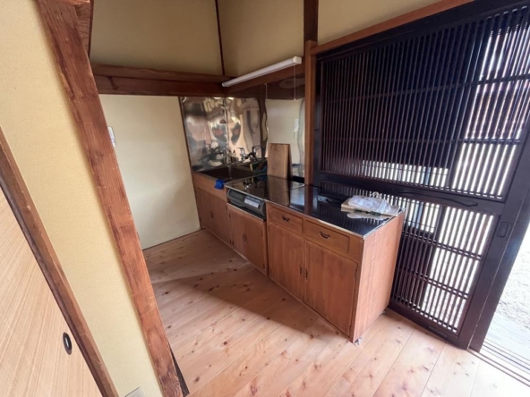 imgi_8_76376717_0009