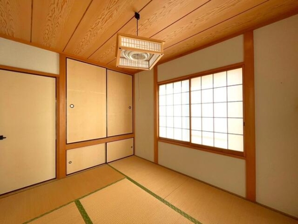 imgi_53_1803726102_640x480